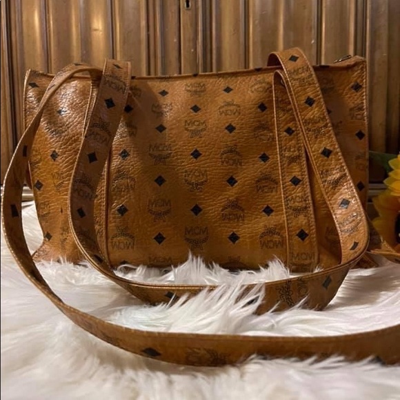 MCM shoppers Bag - Picture 2 of 14